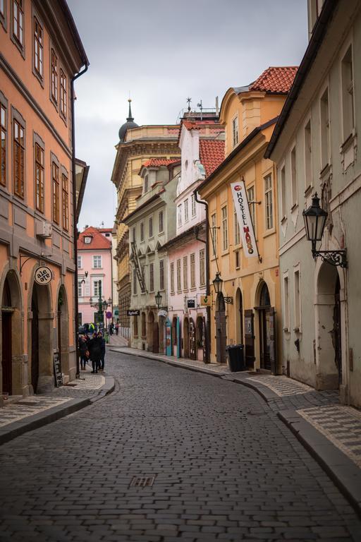 Hostel Mango Prague Exterior photo